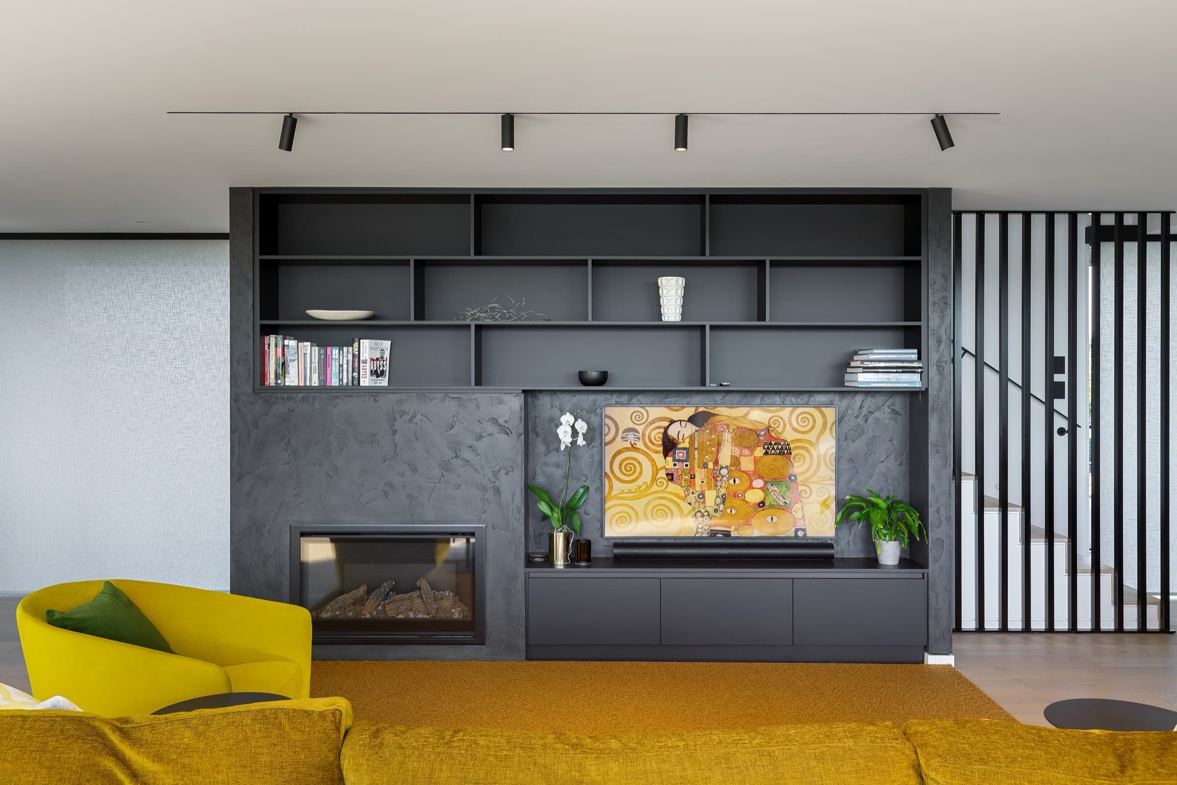 Living with fireplace